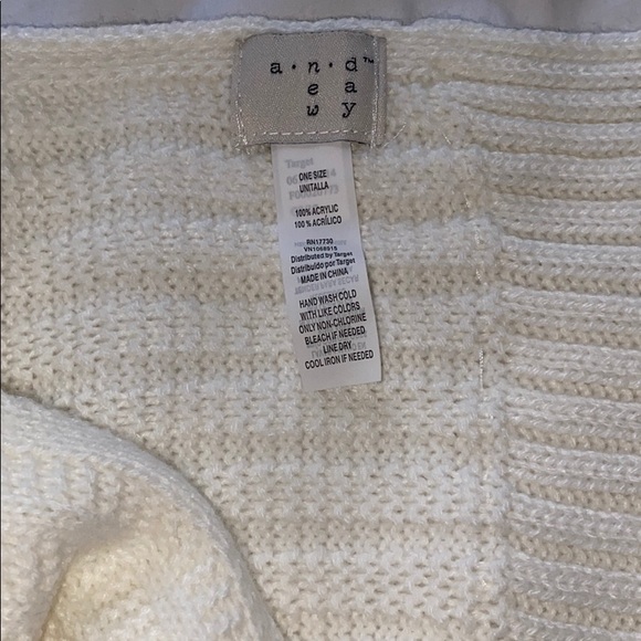 🔆 ivory scarf with pearl beading 🔆 - Picture 4 of 4